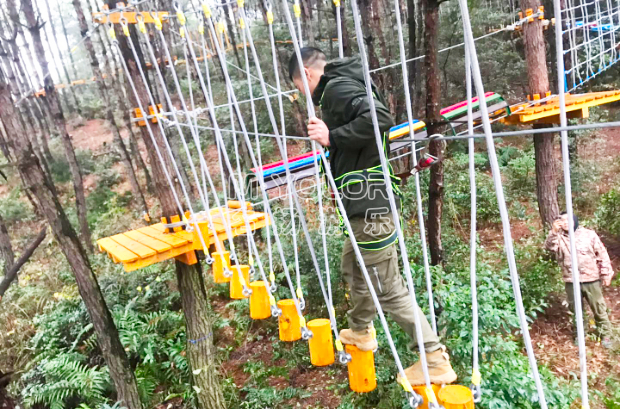 邵陽市小梁山景區(qū)游樂項目