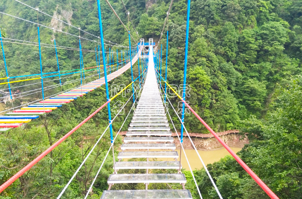 六安市霍山縣落兒嶺鎮(zhèn)六萬情峽景區(qū)游樂項目